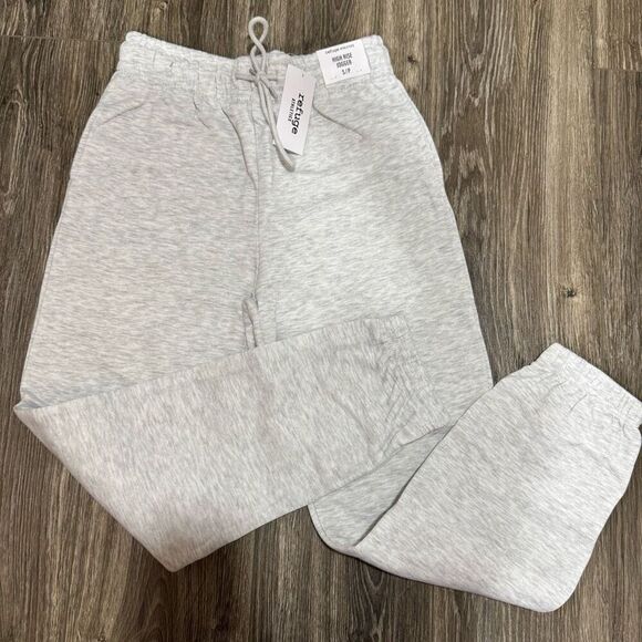 NEW Refuge Athletics Gray High Rise Jogger - Picture 1 of 4